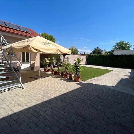 Sunny Apartman Štúrovo 외부 사진
